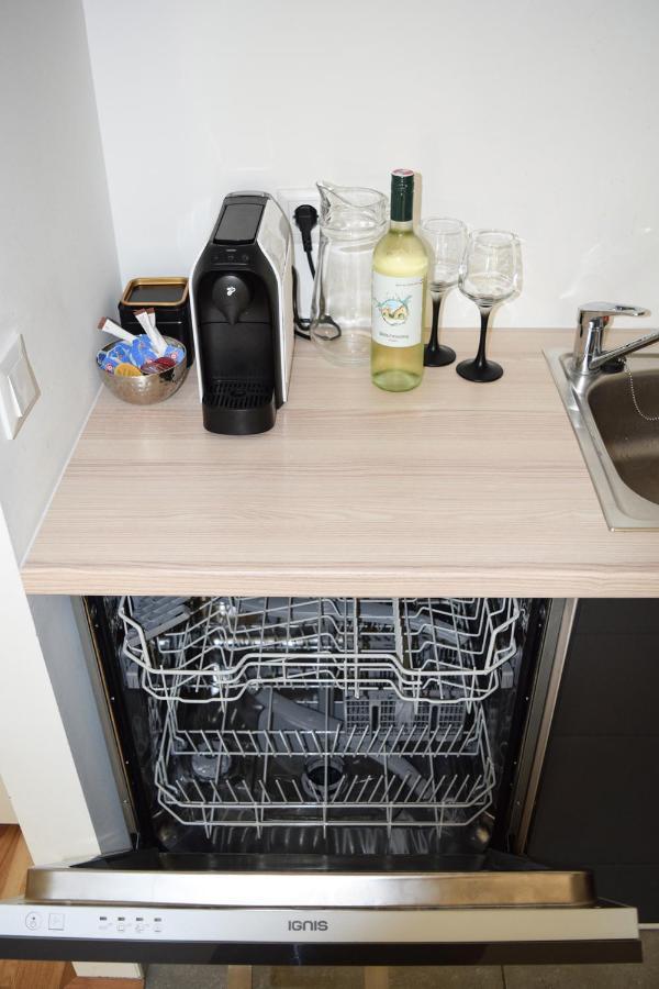 Appartement Cosy New 3min To Vic/uno-city And Danube